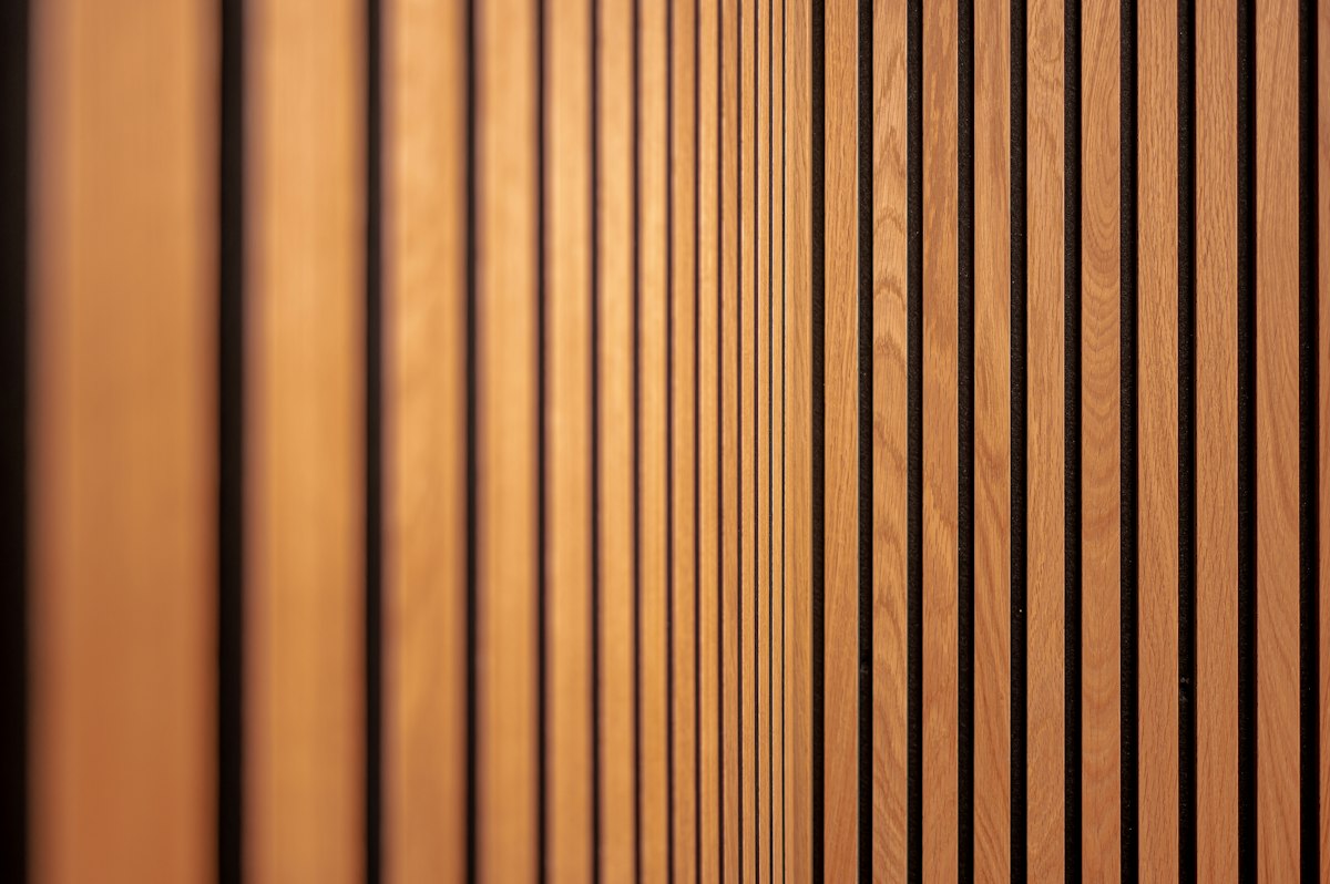 Wall & Interior Features